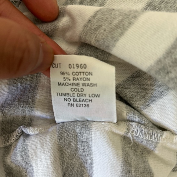 Vintage 90s Guess Jeans USA Striped Tee Shirt Mens S 22x27 - Picture 7 of 7